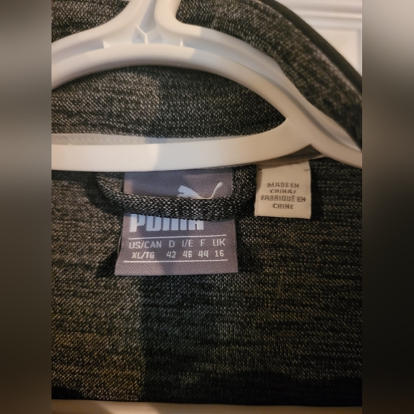 Puma zip up sweater - Picture 2 of 3
